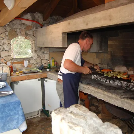 Near Sakarun Dugi Otok Apartment *