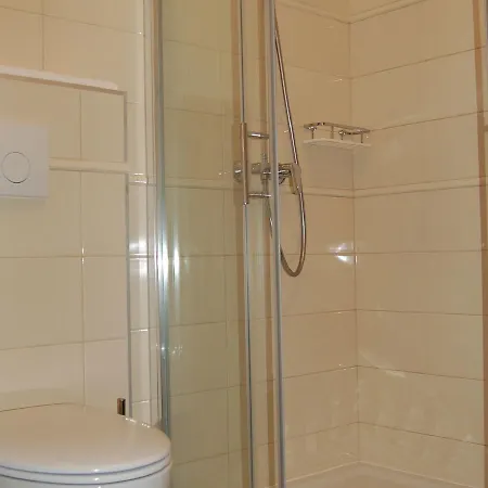 아파트 Spacious In With Courtyard *