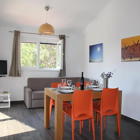 Near Sakarun Dugi Otok Apartment