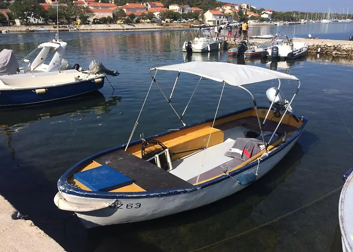 Near Sakarun Dugi Otok Apartamento Veli Rat